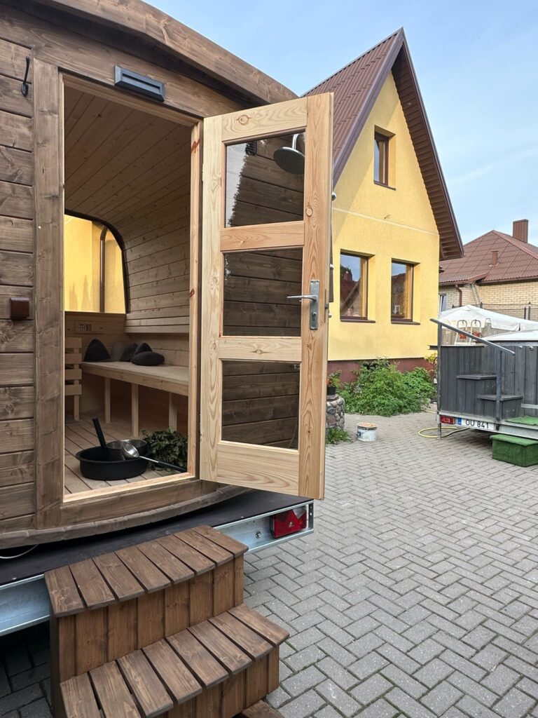mobili-pirtis